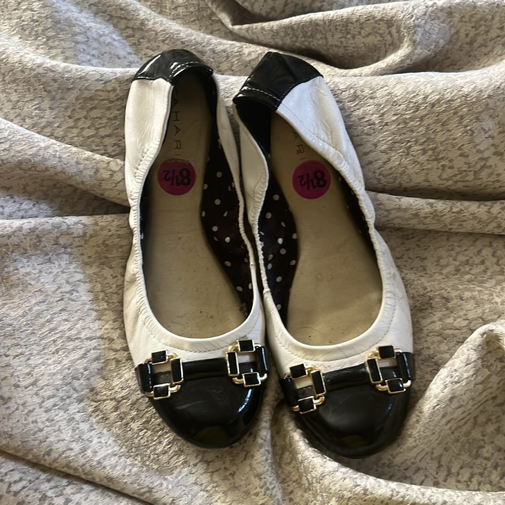 Tahari Spectator Shoe